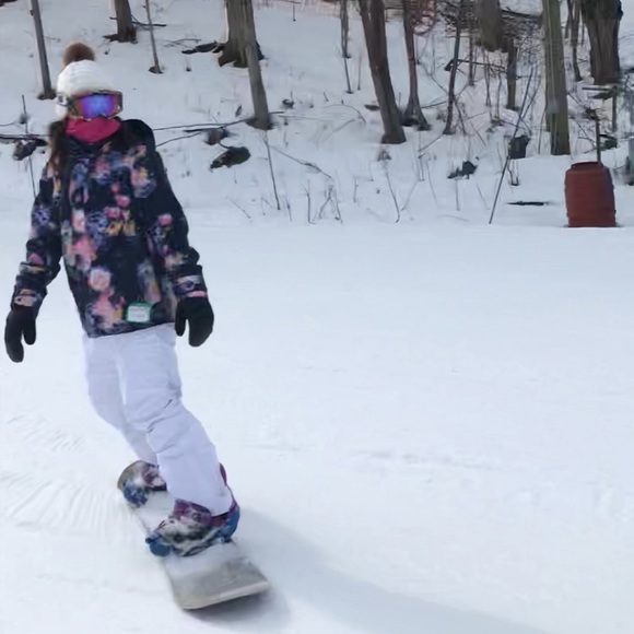 Meet your Posher, Anna - Picture 3 of 7